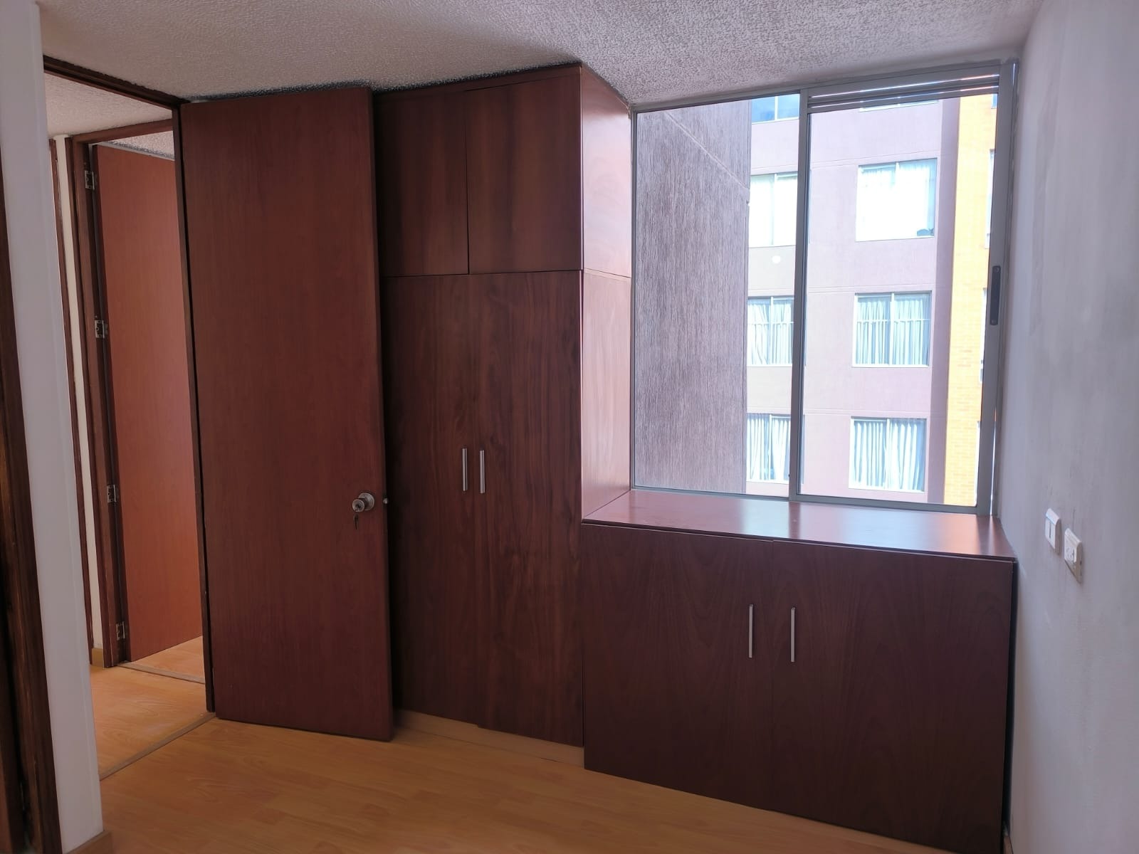 APARTAMENTO EN ENGATIVÁ CERCA AL EXITO DE OCCIDENTE, EN MONTECARLO - Imagen 2