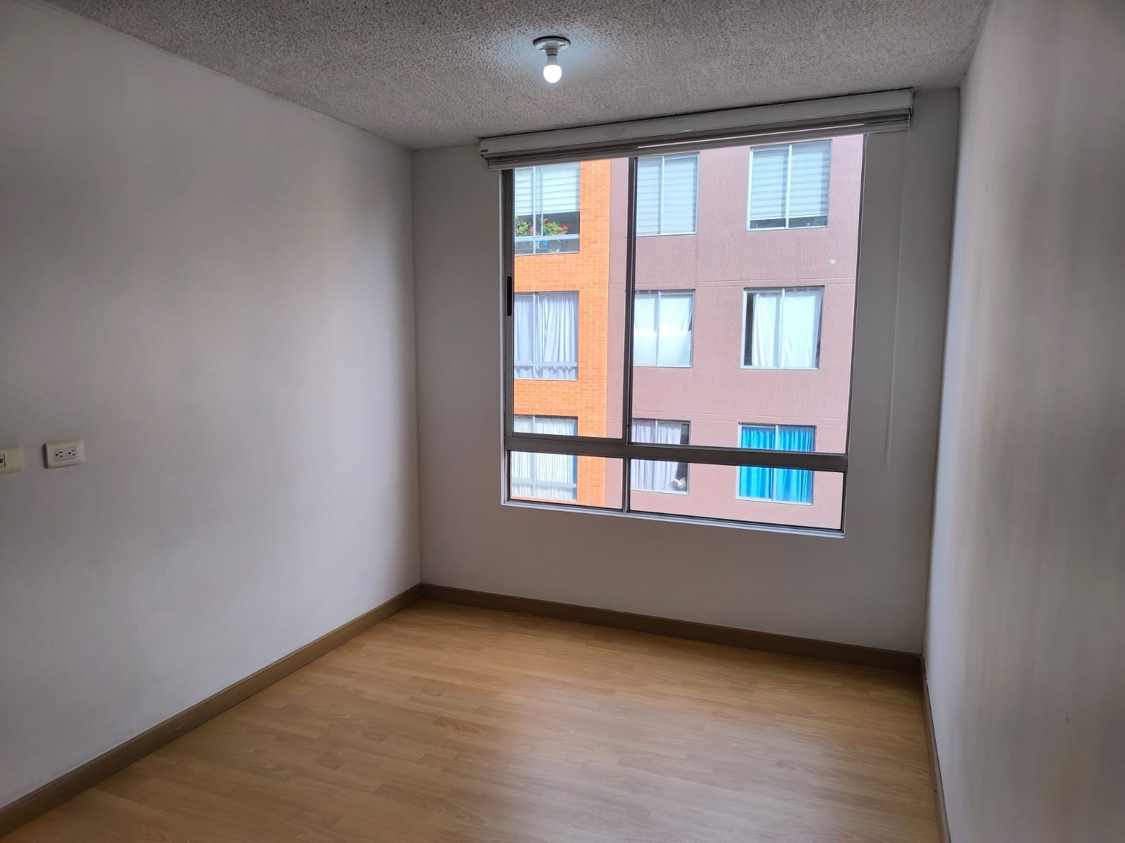 APARTAMENTO EN ENGATIVÁ CERCA AL EXITO DE OCCIDENTE, EN MONTECARLO - Imagen 3