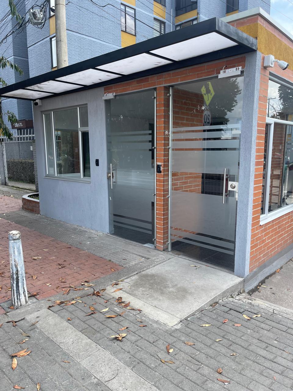 Nueva Tibabuyes  Calle 130c #121c-10 Piso 1