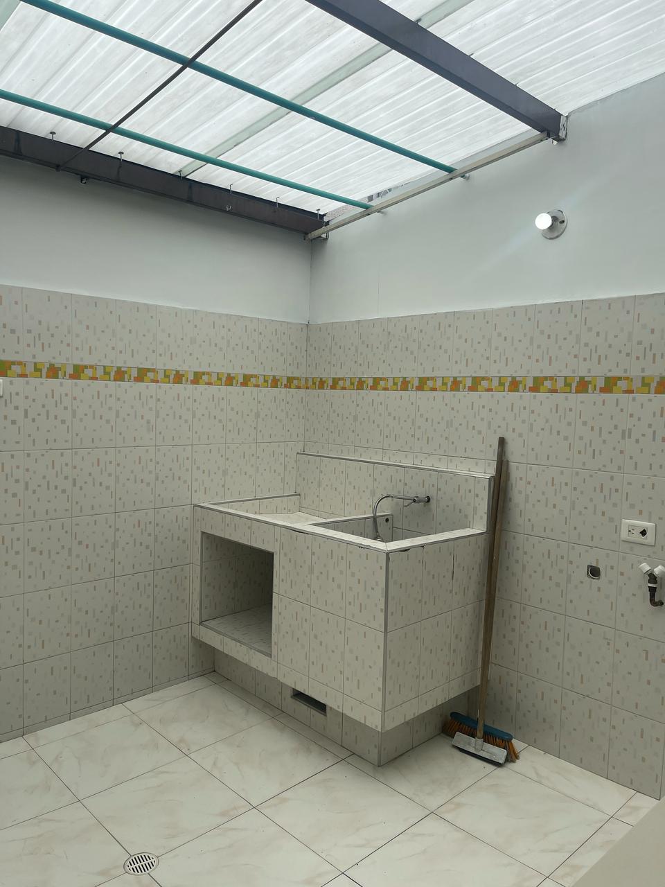 Casa en Venta de Dos Niveles en Villa Mayor Cerca al CC Centro Mayor - Imagen 5