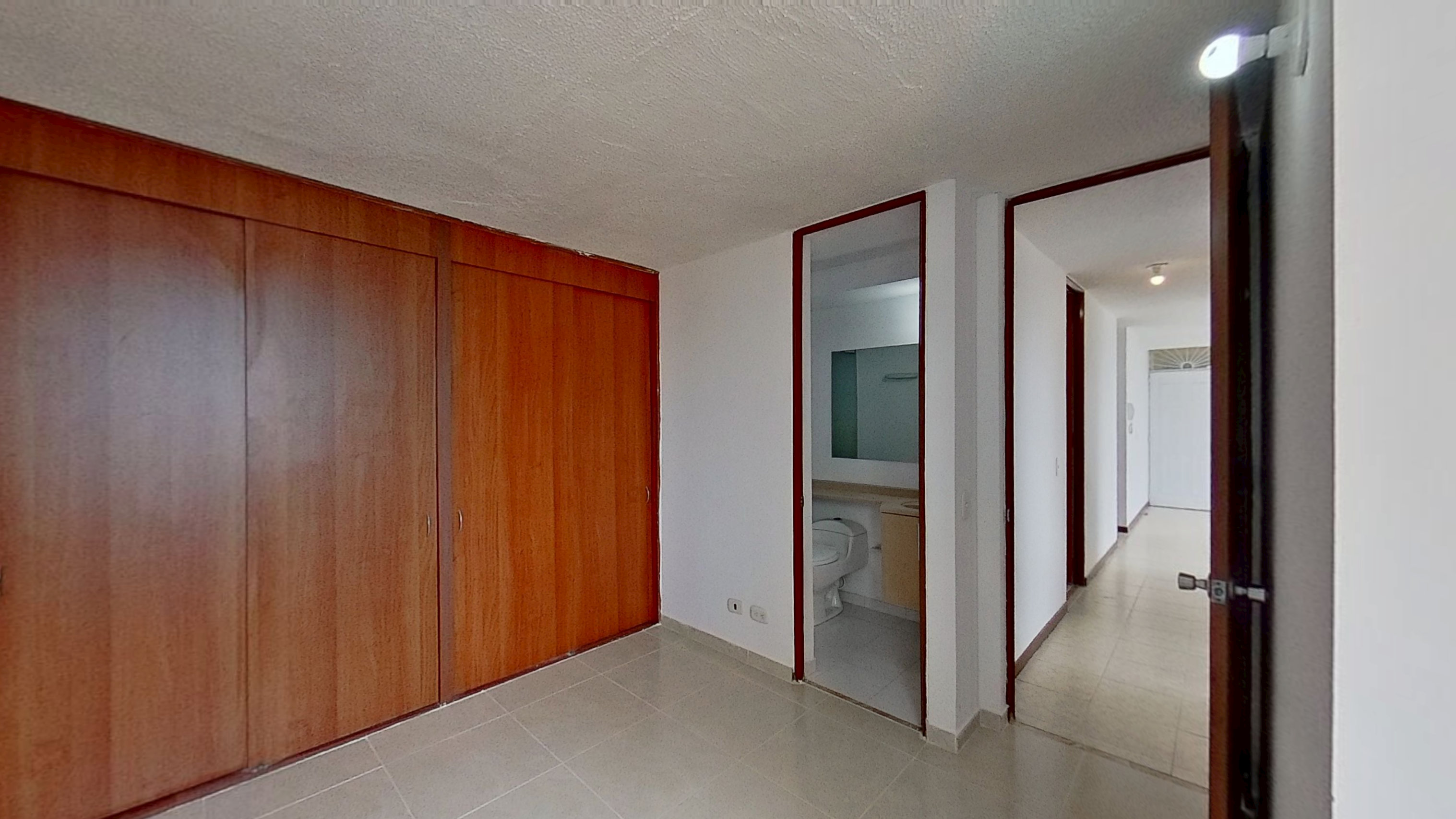 Apartamento en Venta Con Parqueadero Mirador de Los Cerezos Gran Granada Engativá - Imagen 3