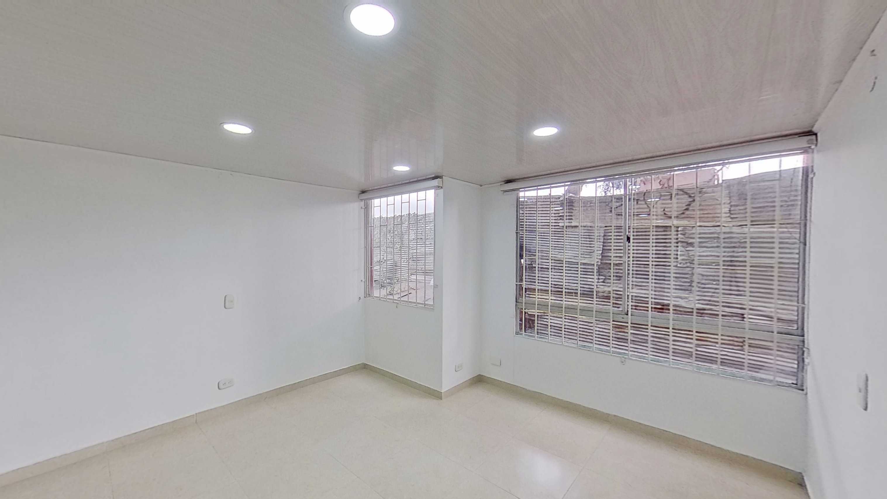 Vendo Apartamento Piso 2 en Caminos de Engativá Barrio Villa Gladys - Imagen 2