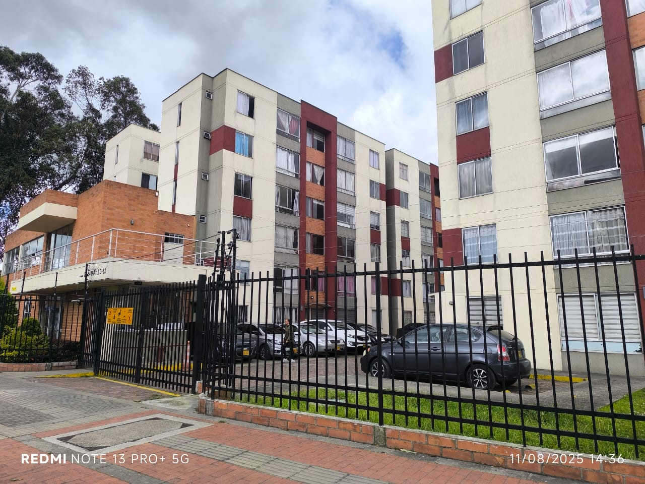 Vendo Apartamento Piso 2 en Caminos de Engativá Barrio Villa Gladys - Imagen 4