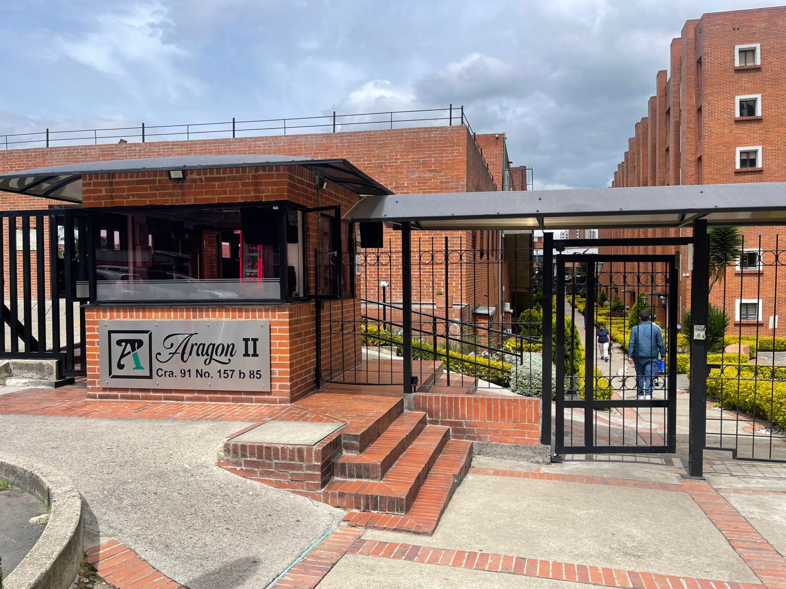 VENDO APARTAMENTO EN SUBA, CONJUNTO RESIDENCIAL ARAGÓN.  !!  Parqueadero propio !!