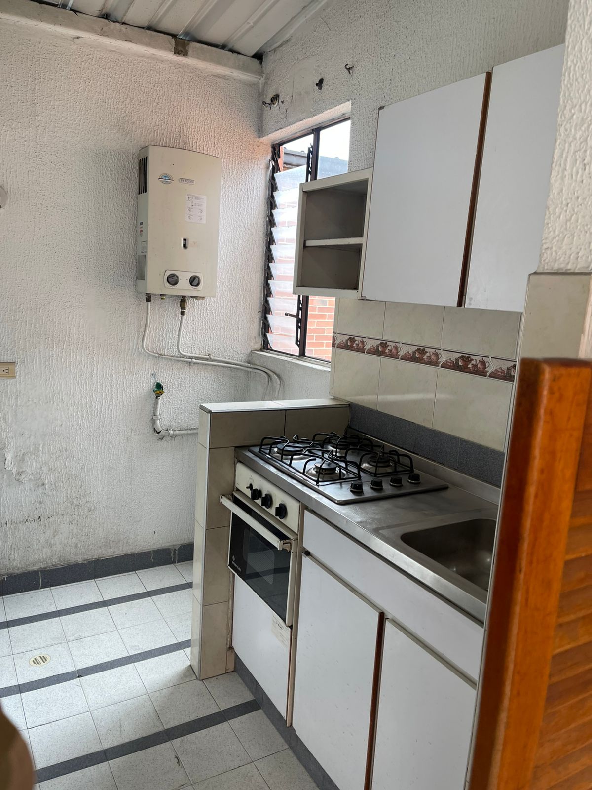 VENDO APARTAMENTO EN SUBA, CONJUNTO RESIDENCIAL ARAGÓN.  !!  Parqueadero propio !! - Imagen 5