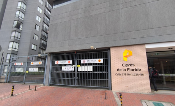 VENTA DE APARTAMENTO, CIPRES DE LA FLORIDA, GRAN GRANADA, ENGATIVA