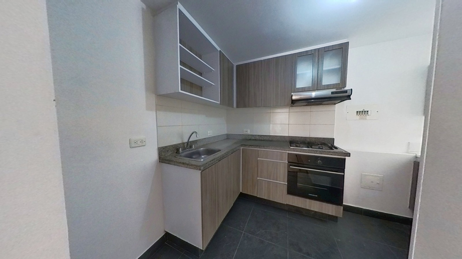 APARTAMENTO EN VENTA CON PARQUEADERO EN GRAN GRANADA ENGATIVÁ - Imagen 5